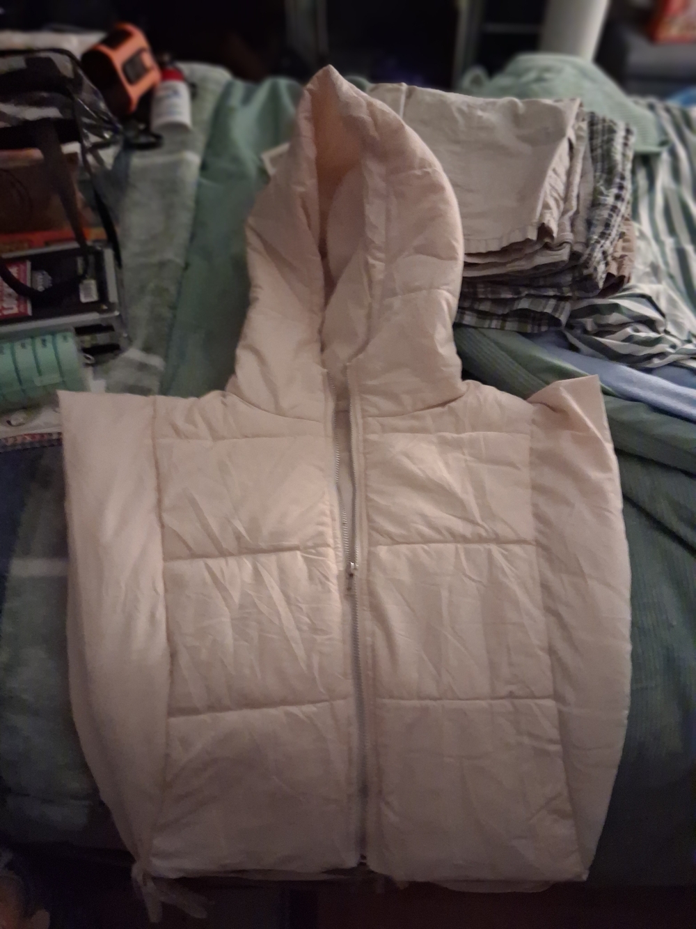 Fashion Bug Hooded Quilted Puffer Vest in Cream